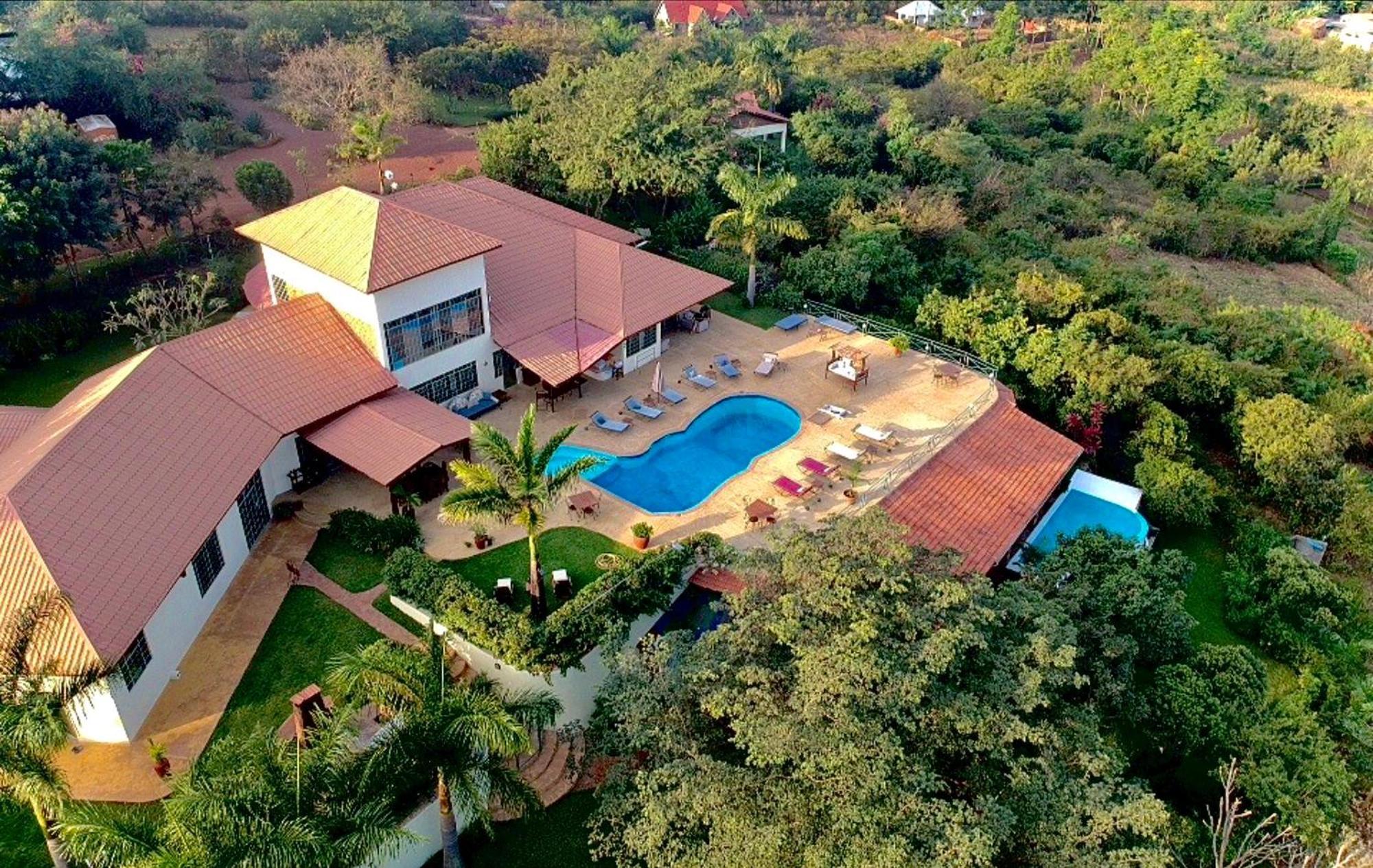 Pink Flamingo Boutique Hotel Moshi Buitenkant foto