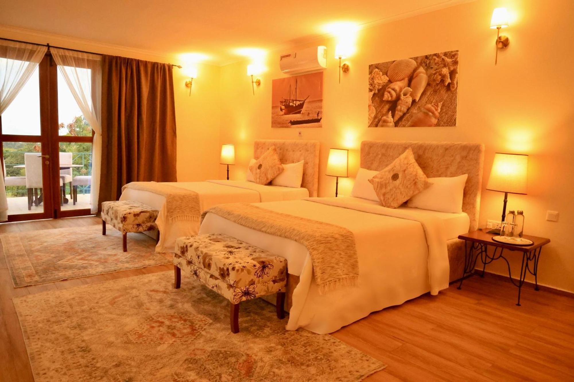 Pink Flamingo Boutique Hotel Moshi Buitenkant foto